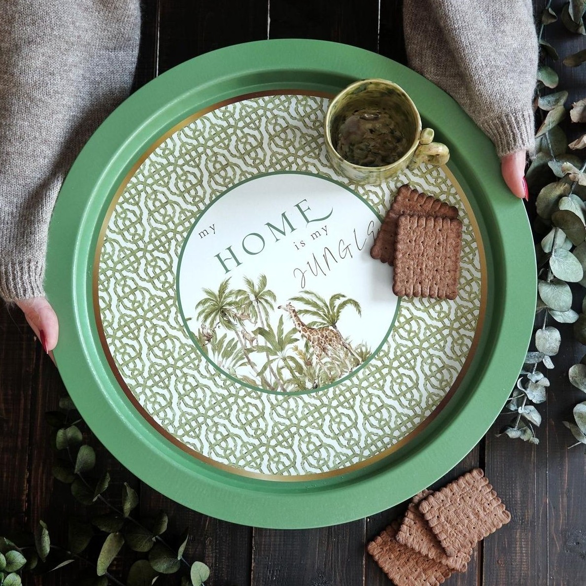 Ø370 mm Round Metal Tray Tropical Jungle – A Lush Paradise of Nature & Wildlife