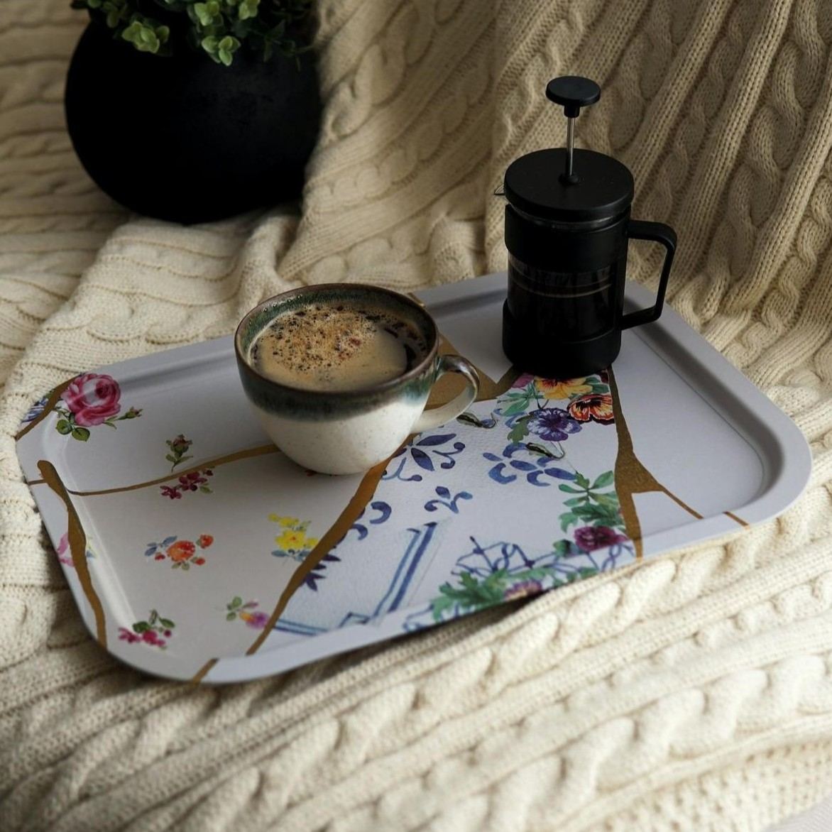 285x400 mm Rectangular Metal Tray Kintsugi Gold vein Flower