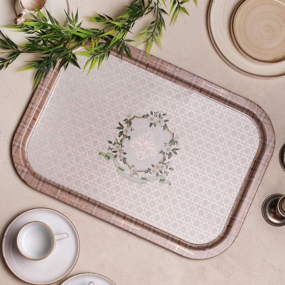 285x400 mm Rectangular Metal Tray Rosy