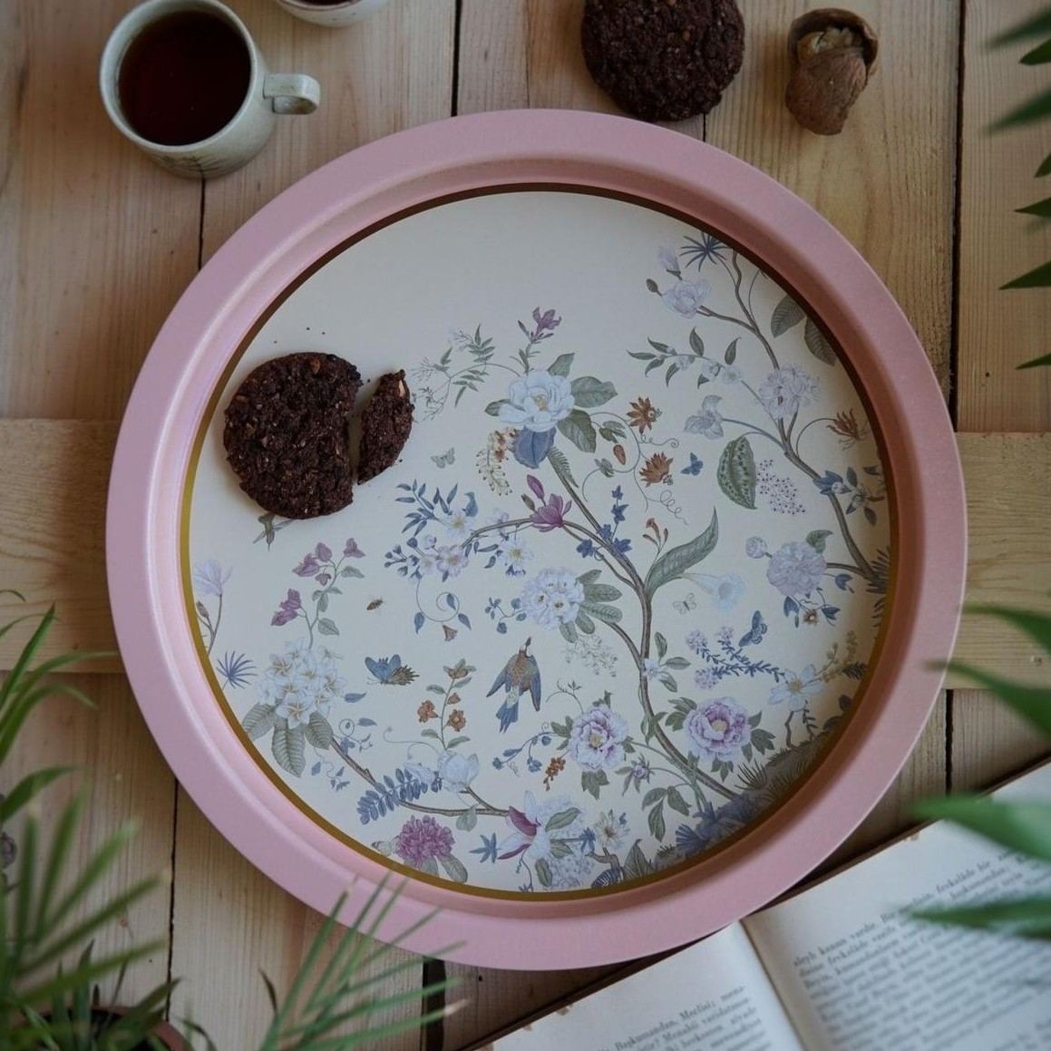 Ø315 mm Round Metal Tray  Floral Design Pastel Pink