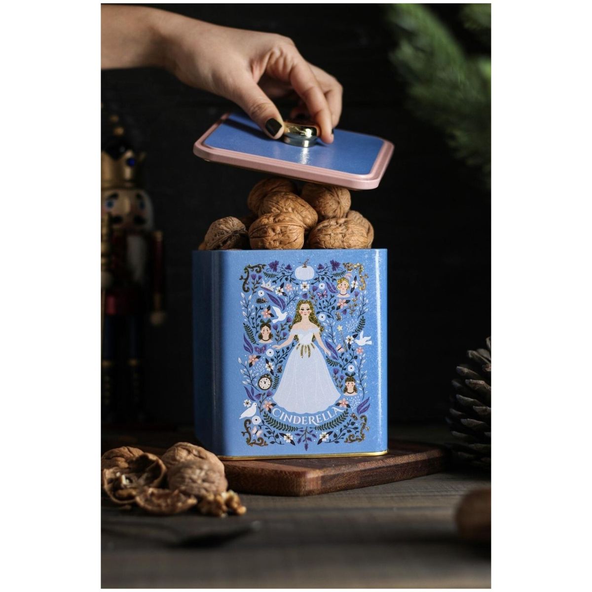 120x120x137 mm Metal Square Box with Knob Handle 1.8L Cinderella Themed