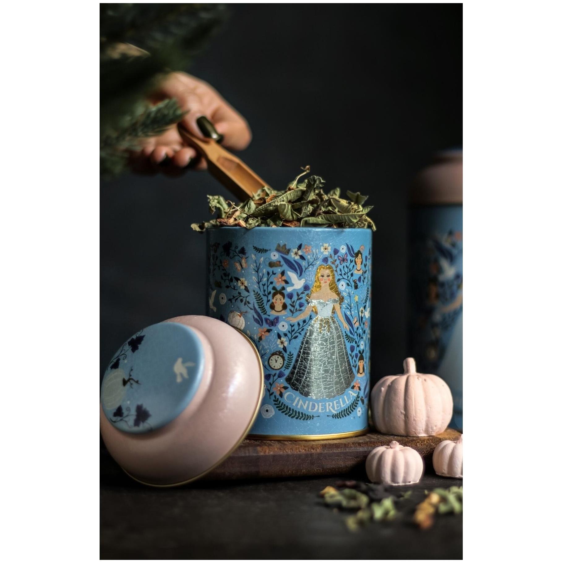 Ø90 x 110 mm Round Metal Tin – 0.6L with Dome Lid Cinderella Themed